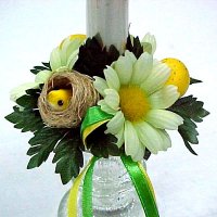 1 Chrysanthemum candle ring.